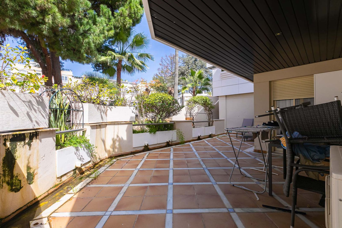 Se vende Apartamento Planta Media de 2 dormitorios en Costa Del Sol, Málaga, España