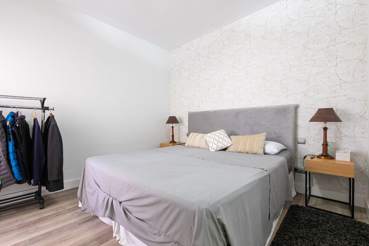 Se vende Apartamento Planta Media de 2 dormitorios en Costa Del Sol, Málaga, España
