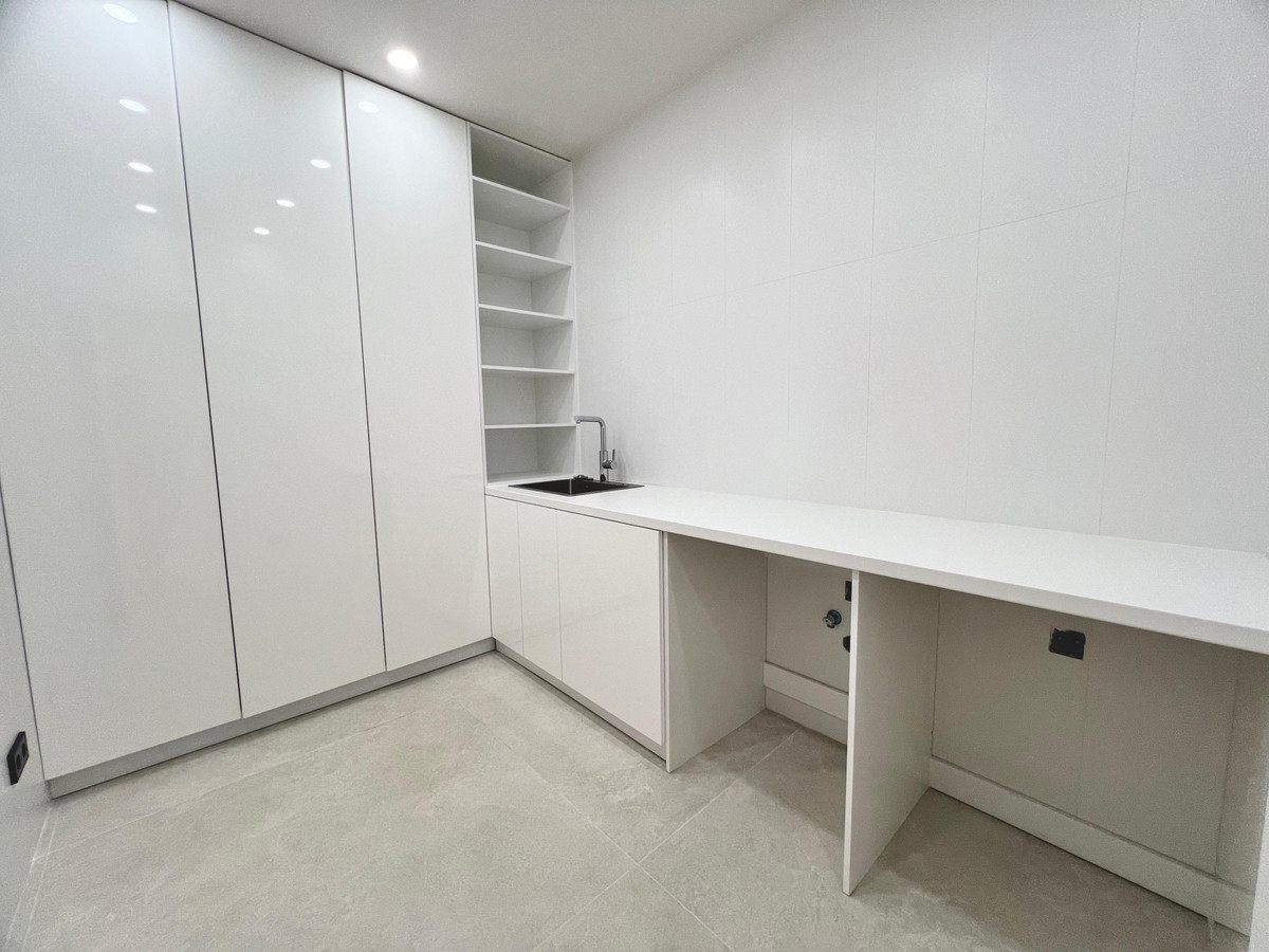 Se vende Villa - Chalet de 4 dormitorios en Costa Del Sol, Málaga, España
