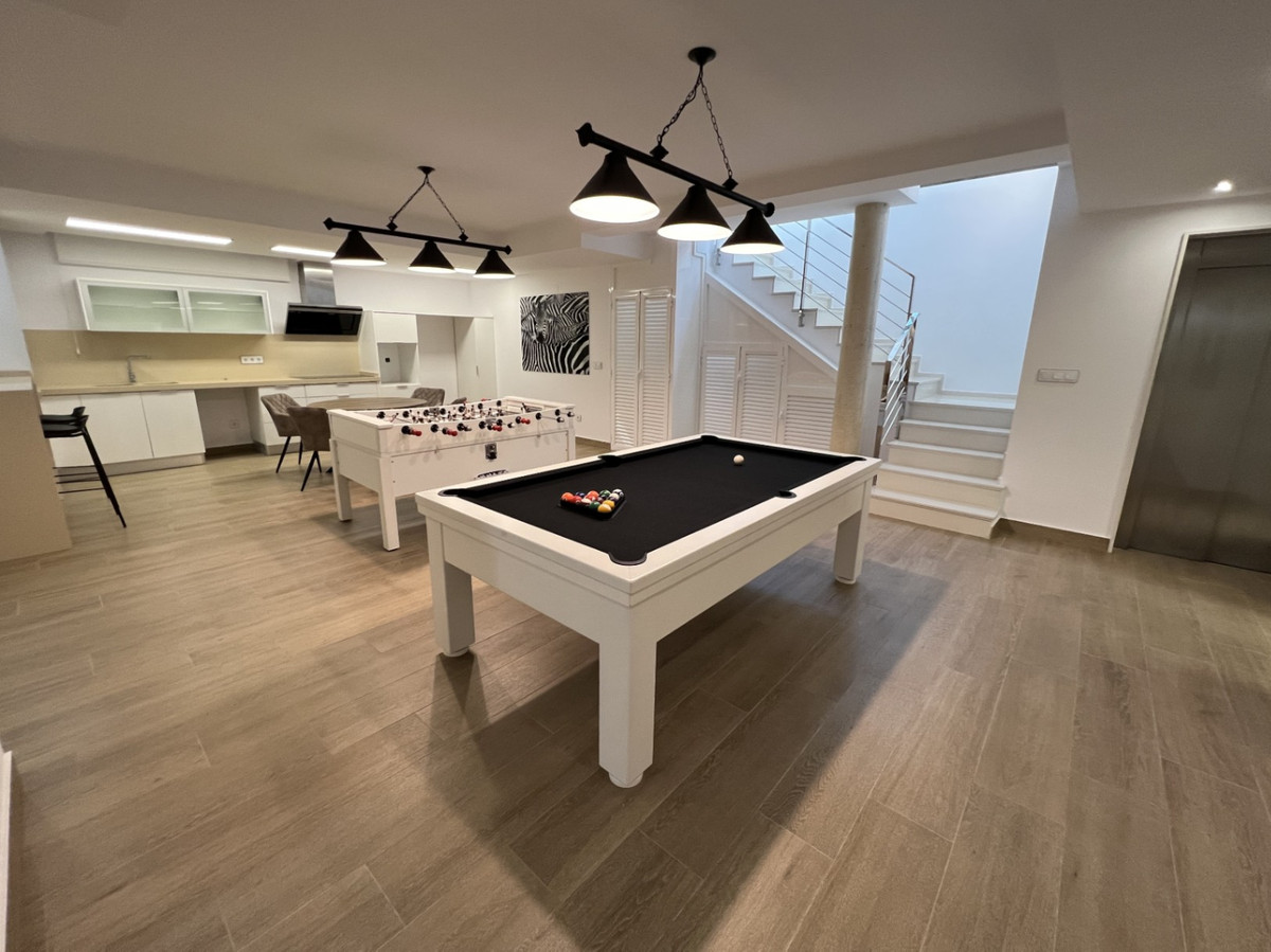 5 Bed Townhouse for sale in San Miguel De Salinas Costa Blanca, Alicante, Spain