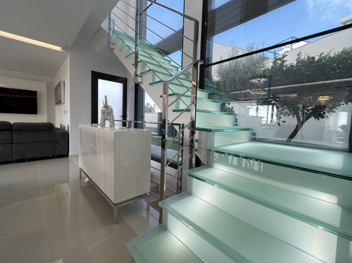 5 Bed Townhouse for sale in San Miguel De Salinas Costa Blanca, Alicante, Spain