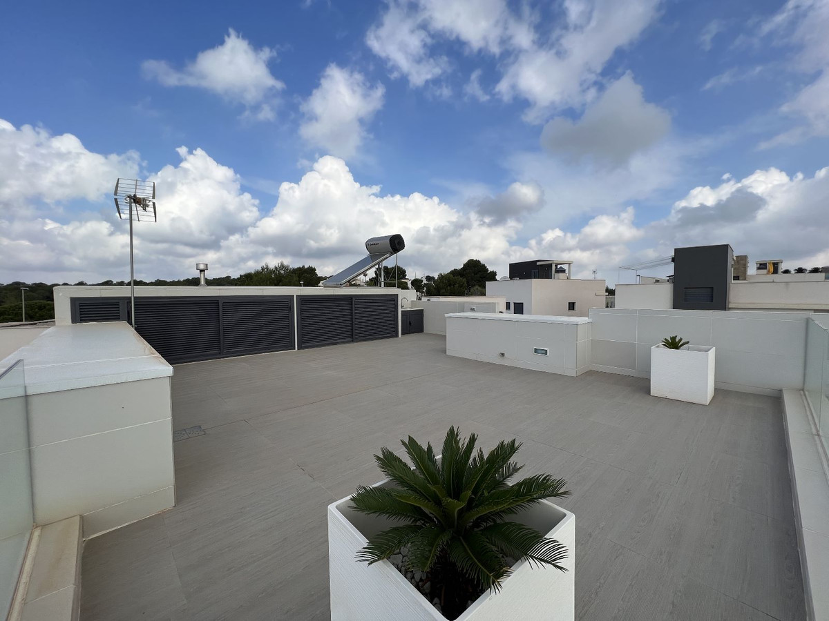 5 Bed Townhouse for sale in San Miguel De Salinas Costa Blanca, Alicante, Spain