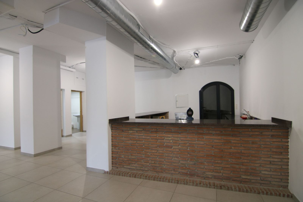 Se vende Local comercial de 1 dormitorios en Costa Del Sol, Málaga, España