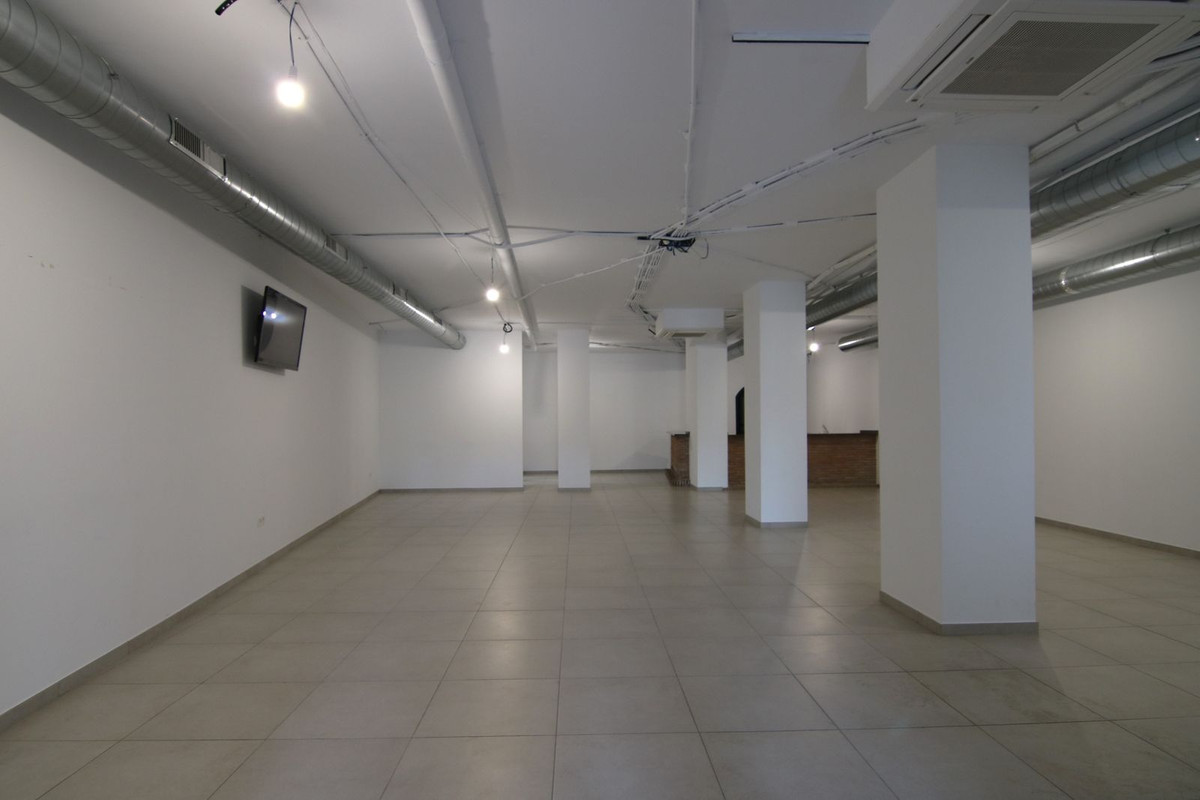 Se vende Local comercial de 1 dormitorios en Costa Del Sol, Málaga, España