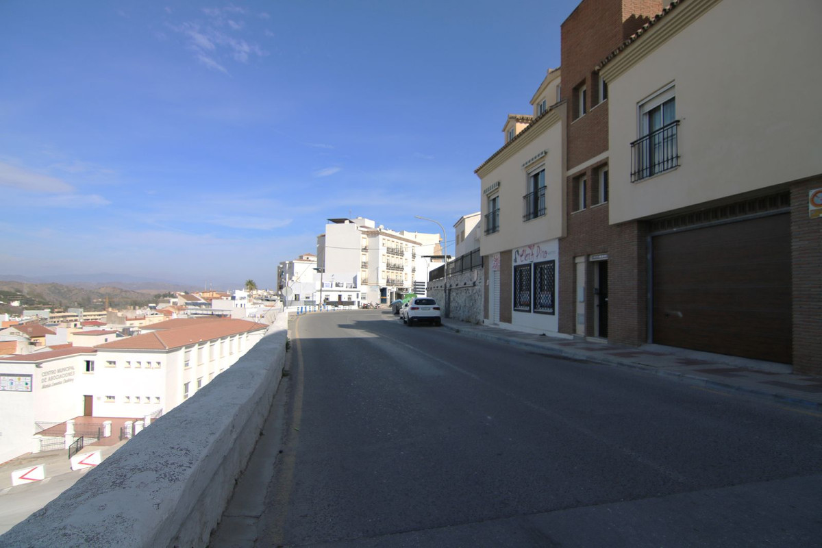 Se vende Local comercial de 1 dormitorios en Costa Del Sol, Málaga, España