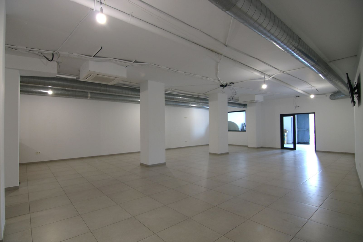 Se vende Local comercial de 1 dormitorios en Costa Del Sol, Málaga, España
