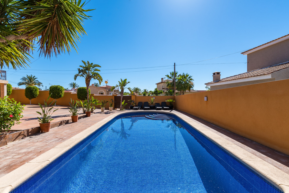 4 Bed Townhouse for sale in Ciudad Quesada Costa Blanca, Alicante, Spain