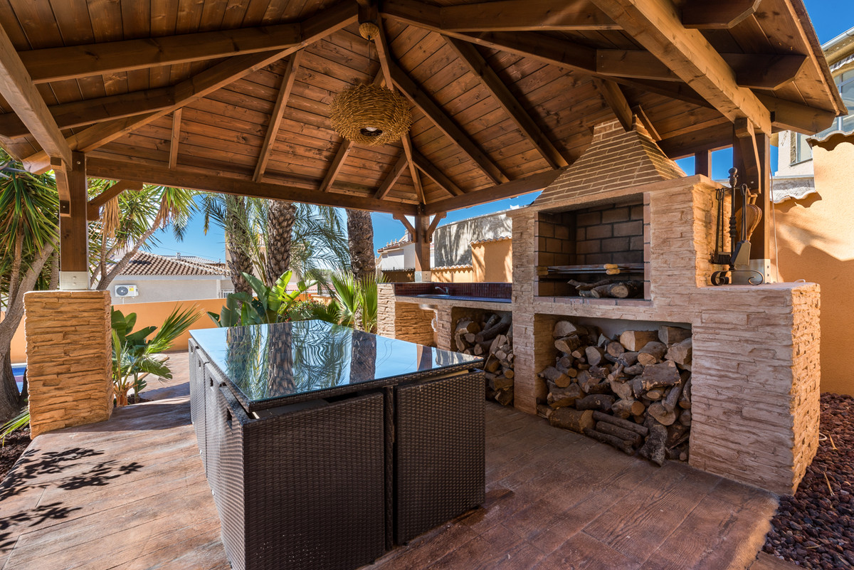 4 Bed Townhouse for sale in Ciudad Quesada Costa Blanca, Alicante, Spain