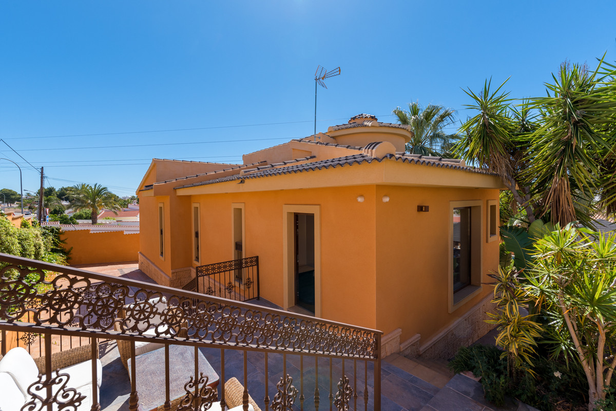 4 Bed Townhouse for sale in Ciudad Quesada Costa Blanca, Alicante, Spain