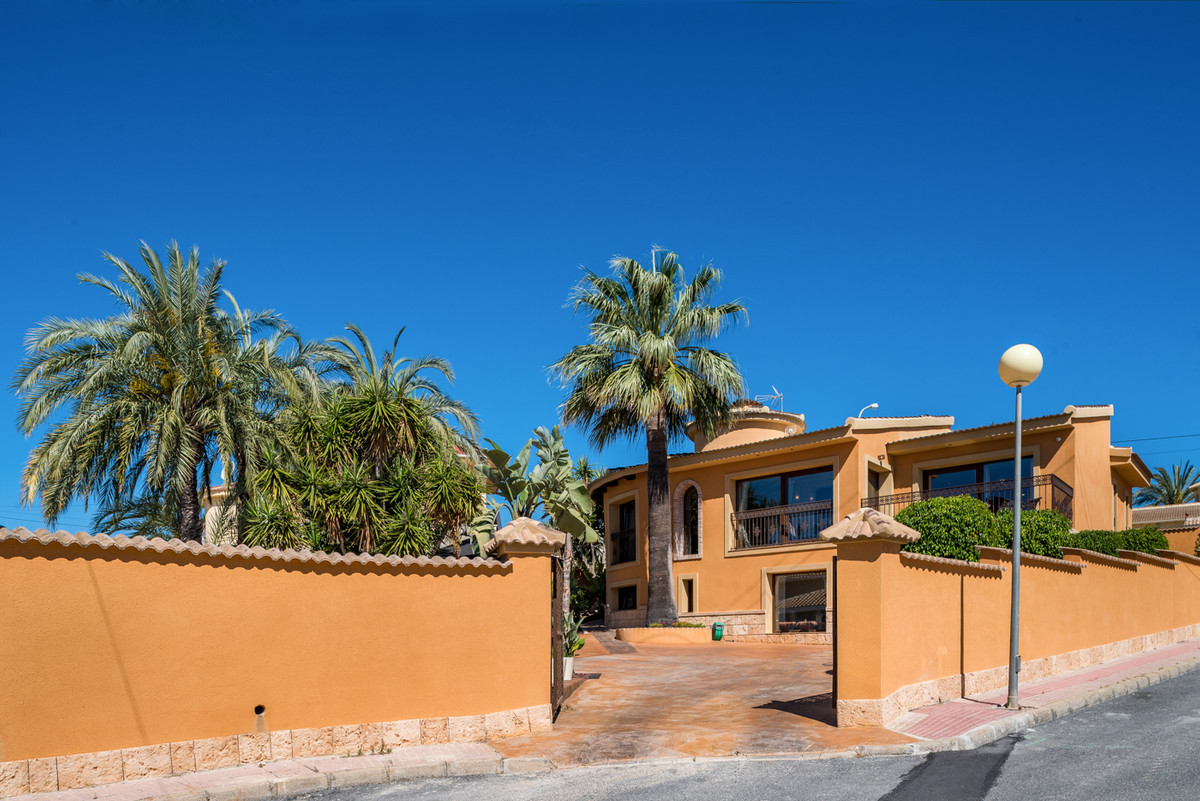 4 Bed Townhouse for sale in Ciudad Quesada Costa Blanca, Alicante, Spain