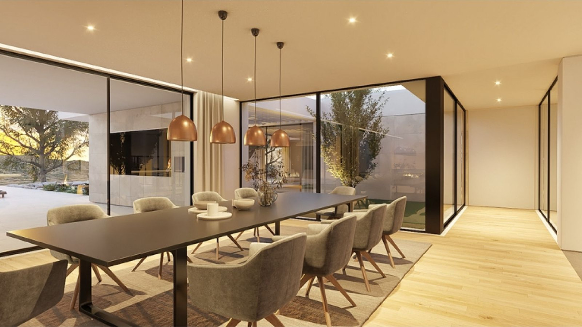 Se vende Villa - Chalet de 6 dormitorios en Costa Del Sol, Cadiz, España