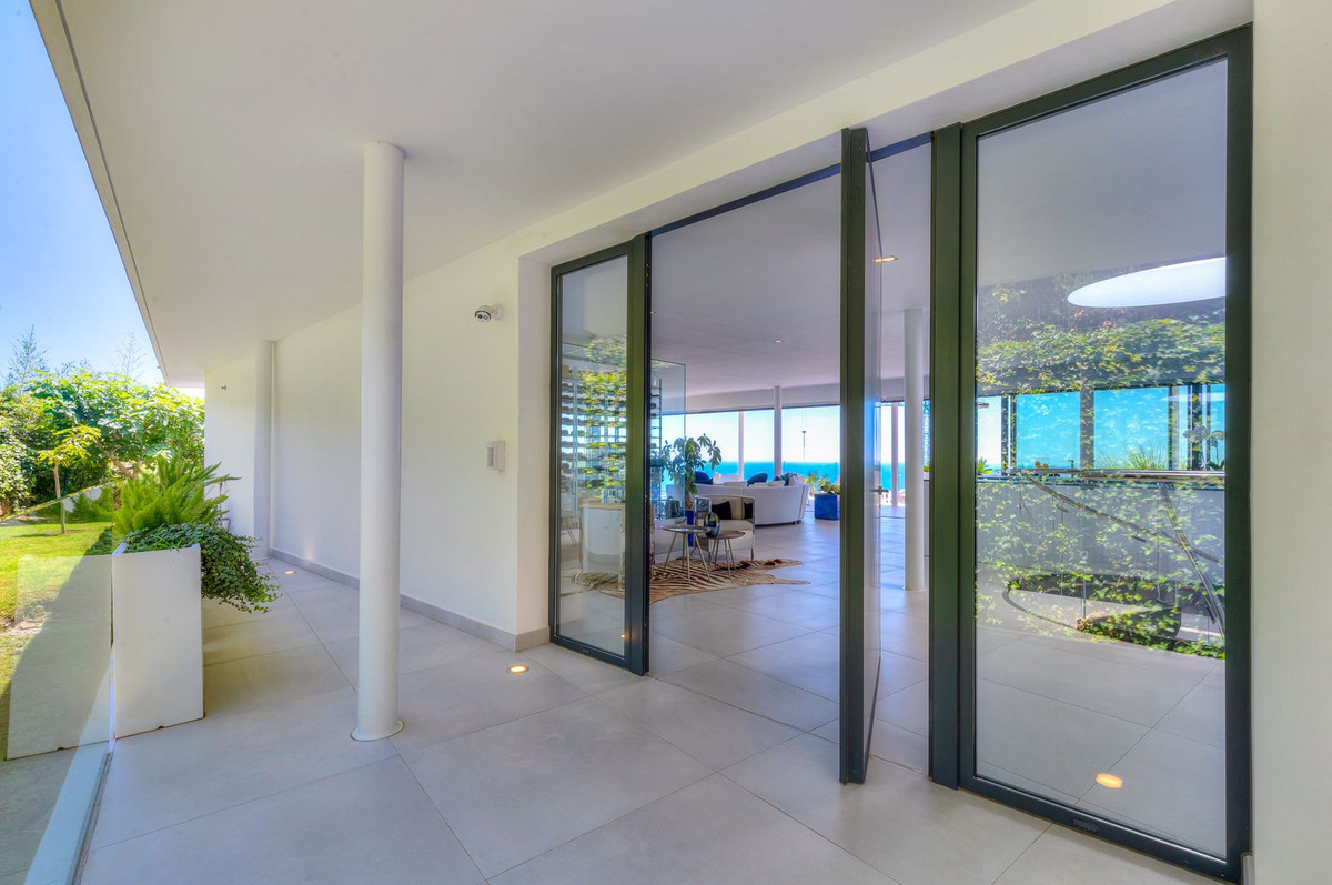 5 Bed Townhouse for sale in Fuengirola Costa Del Sol, Málaga, Spain
