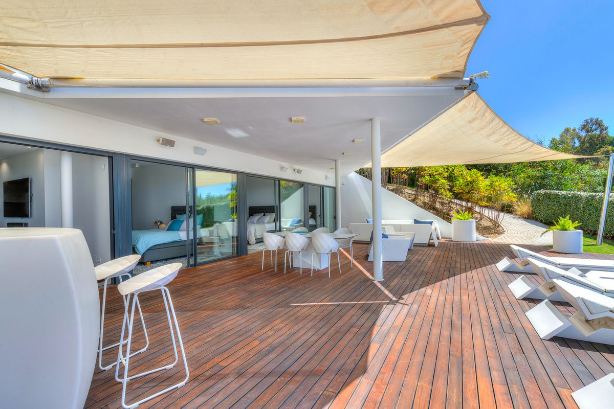 5 Bed Townhouse for sale in Fuengirola Costa Del Sol, Málaga, Spain