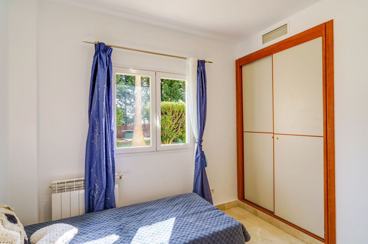 3 Bed Apartment for sale in Marbella Costa Del Sol, Málaga, Spain