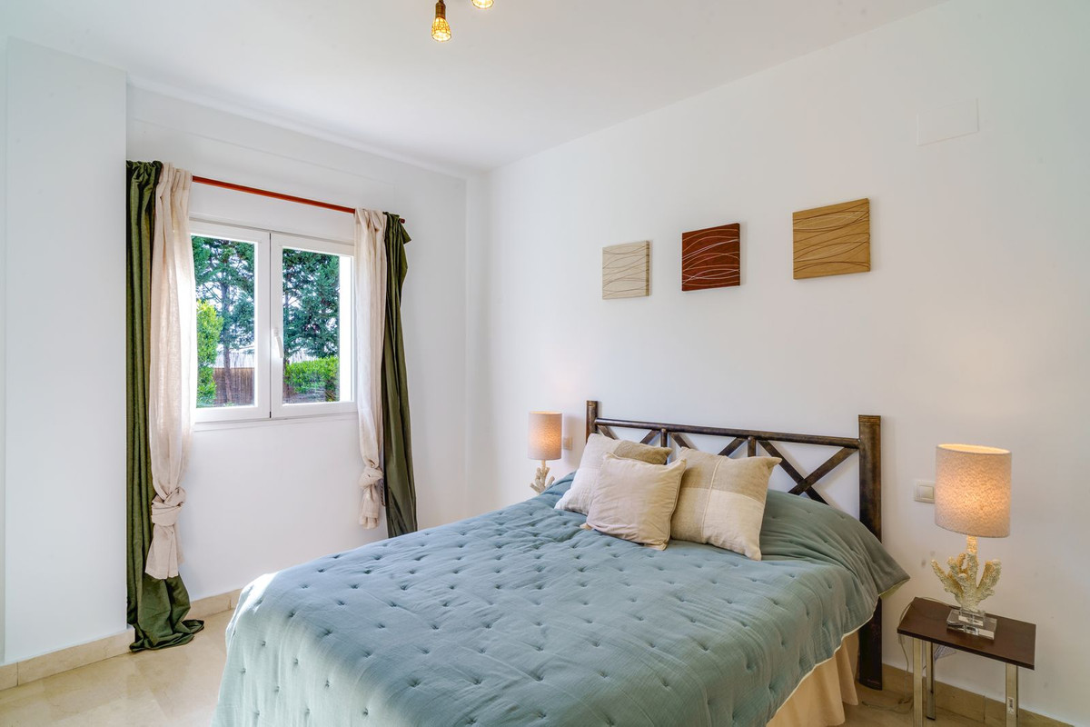 3 Bed Apartment for sale in Marbella Costa Del Sol, Málaga, Spain