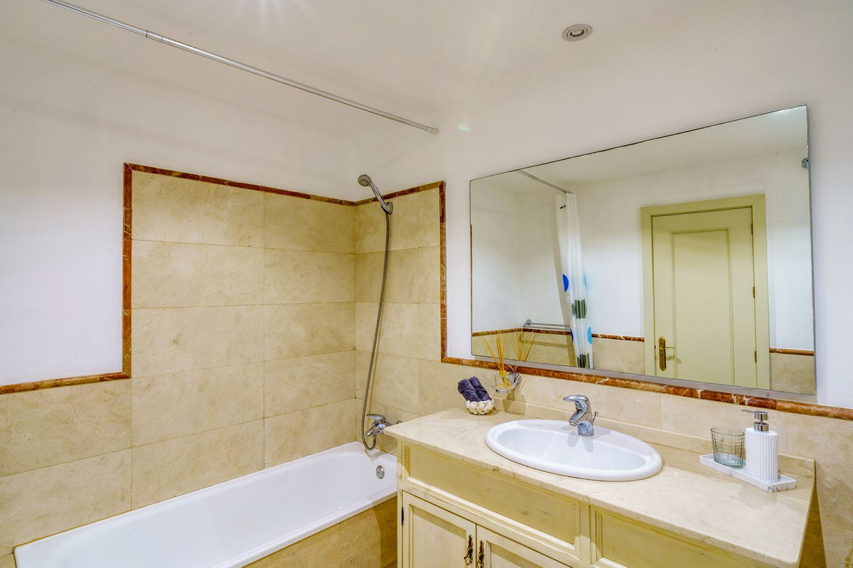 3 Bed Apartment for sale in Marbella Costa Del Sol, Málaga, Spain