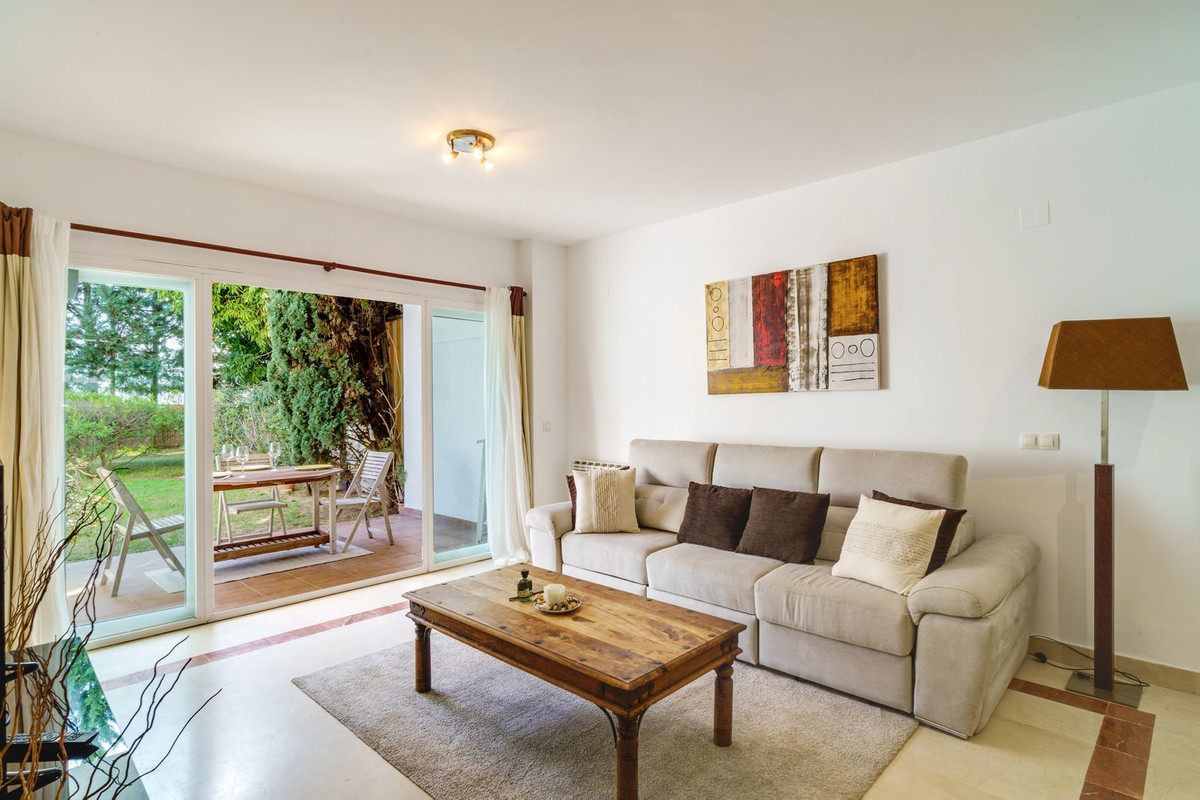 3 Bed Apartment for sale in Marbella Costa Del Sol, Málaga, Spain