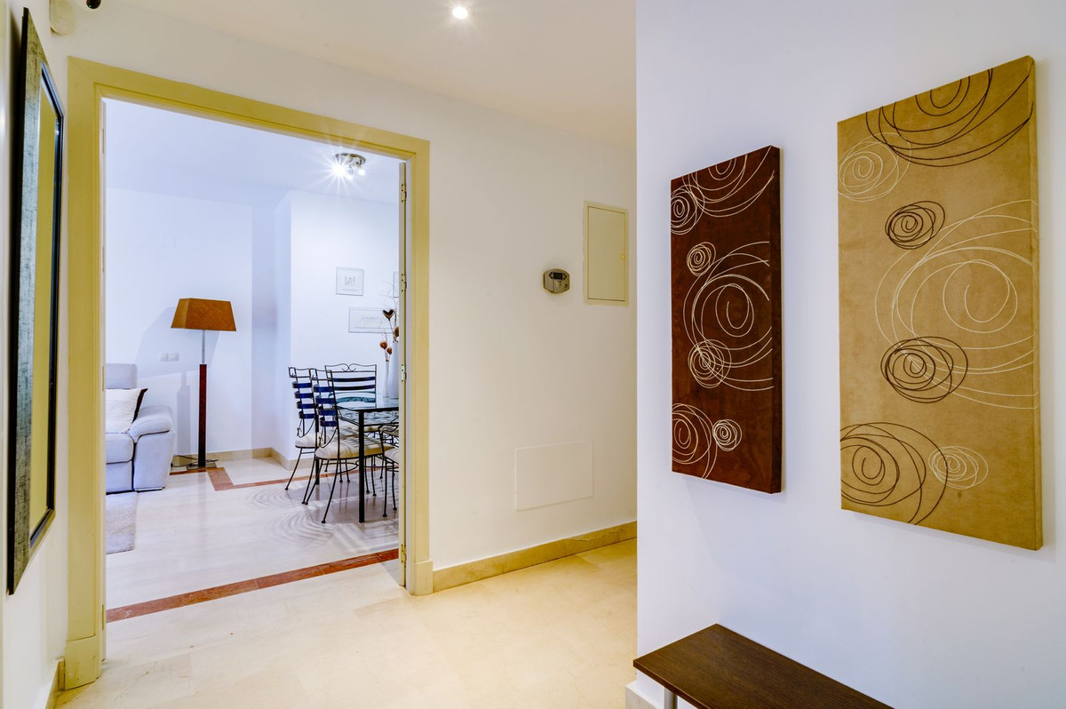 3 Bed Apartment for sale in Marbella Costa Del Sol, Málaga, Spain