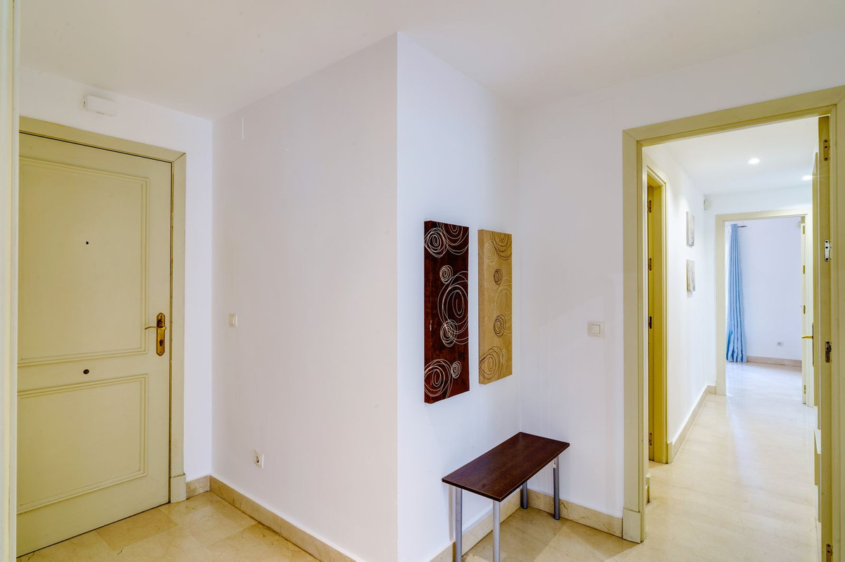 3 Bed Apartment for sale in Marbella Costa Del Sol, Málaga, Spain