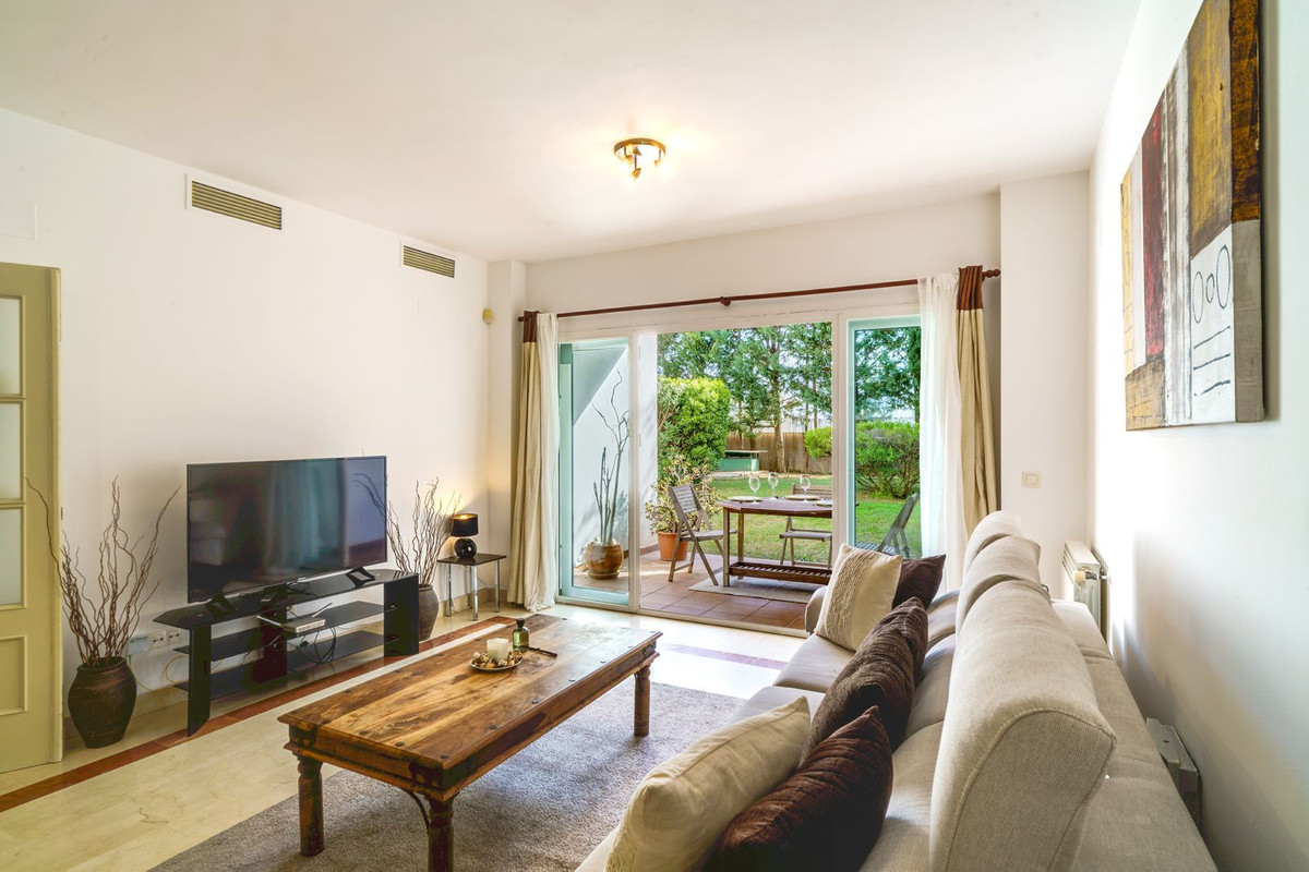 3 Bed Apartment for sale in Marbella Costa Del Sol, Málaga, Spain