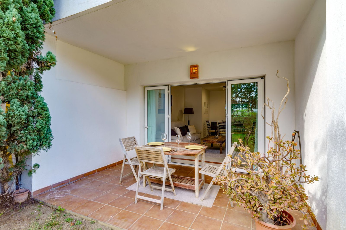 3 Bed Apartment for sale in Marbella Costa Del Sol, Málaga, Spain