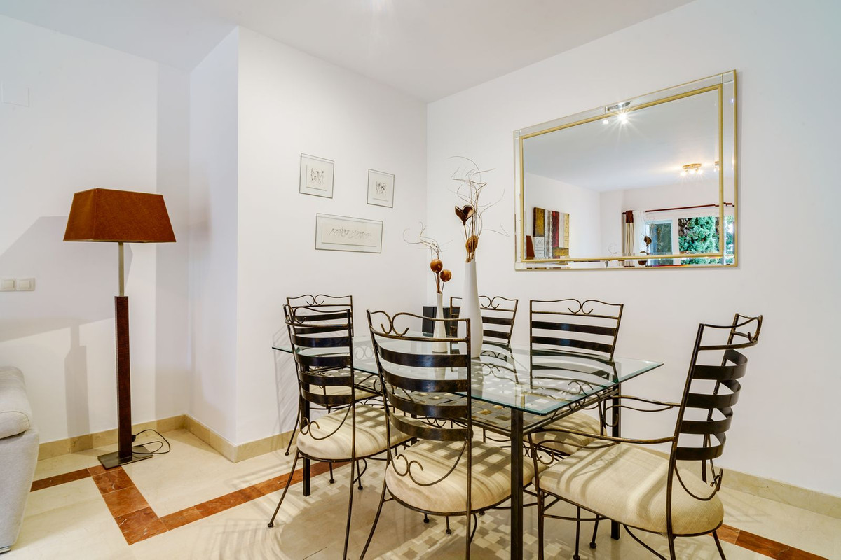3 Bed Apartment for sale in Marbella Costa Del Sol, Málaga, Spain