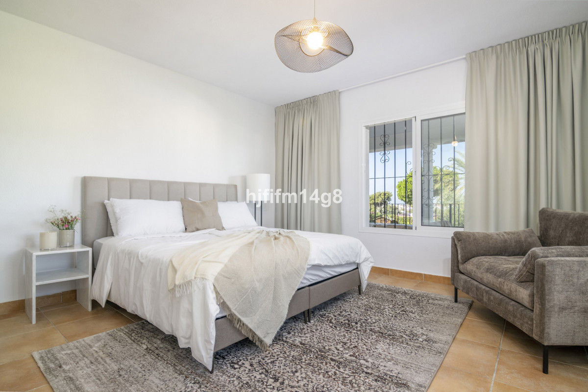 7 Bed Townhouse for sale in San Pedro De Alcántara Costa Del Sol, Málaga, Spain