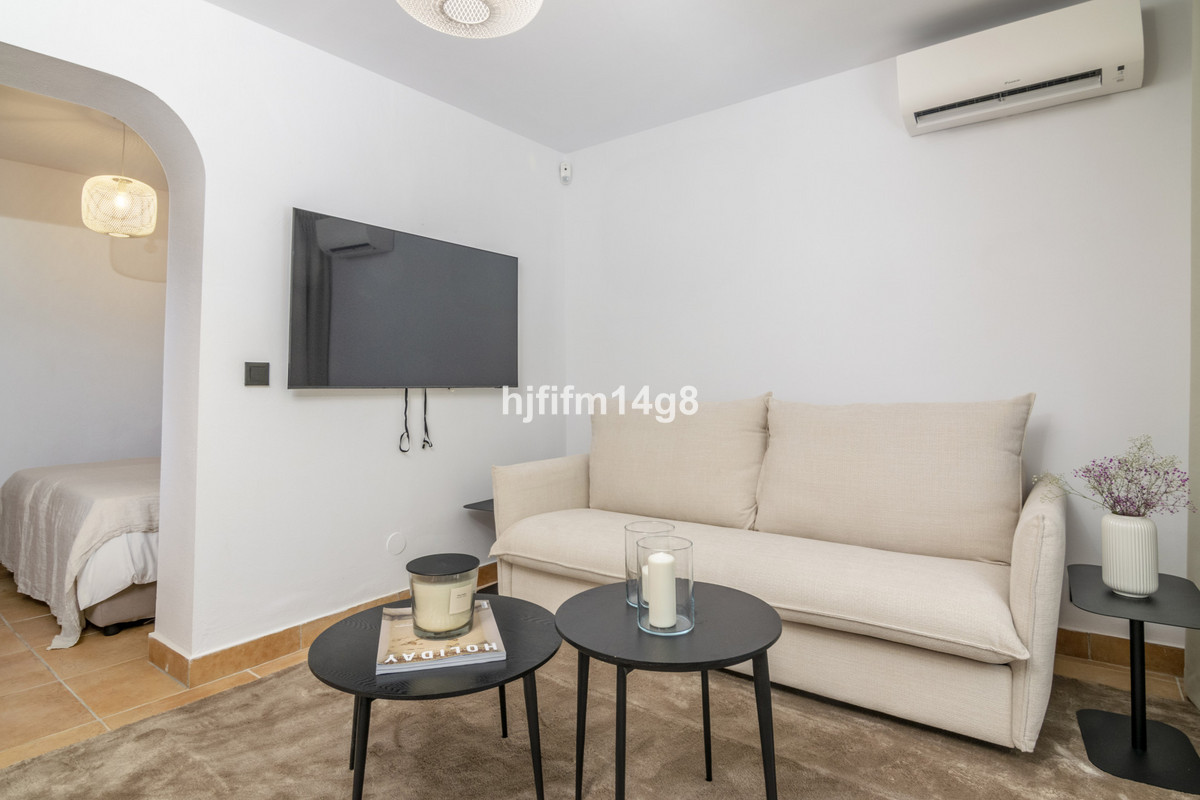 7 Bed Townhouse for sale in San Pedro De Alcántara Costa Del Sol, Málaga, Spain