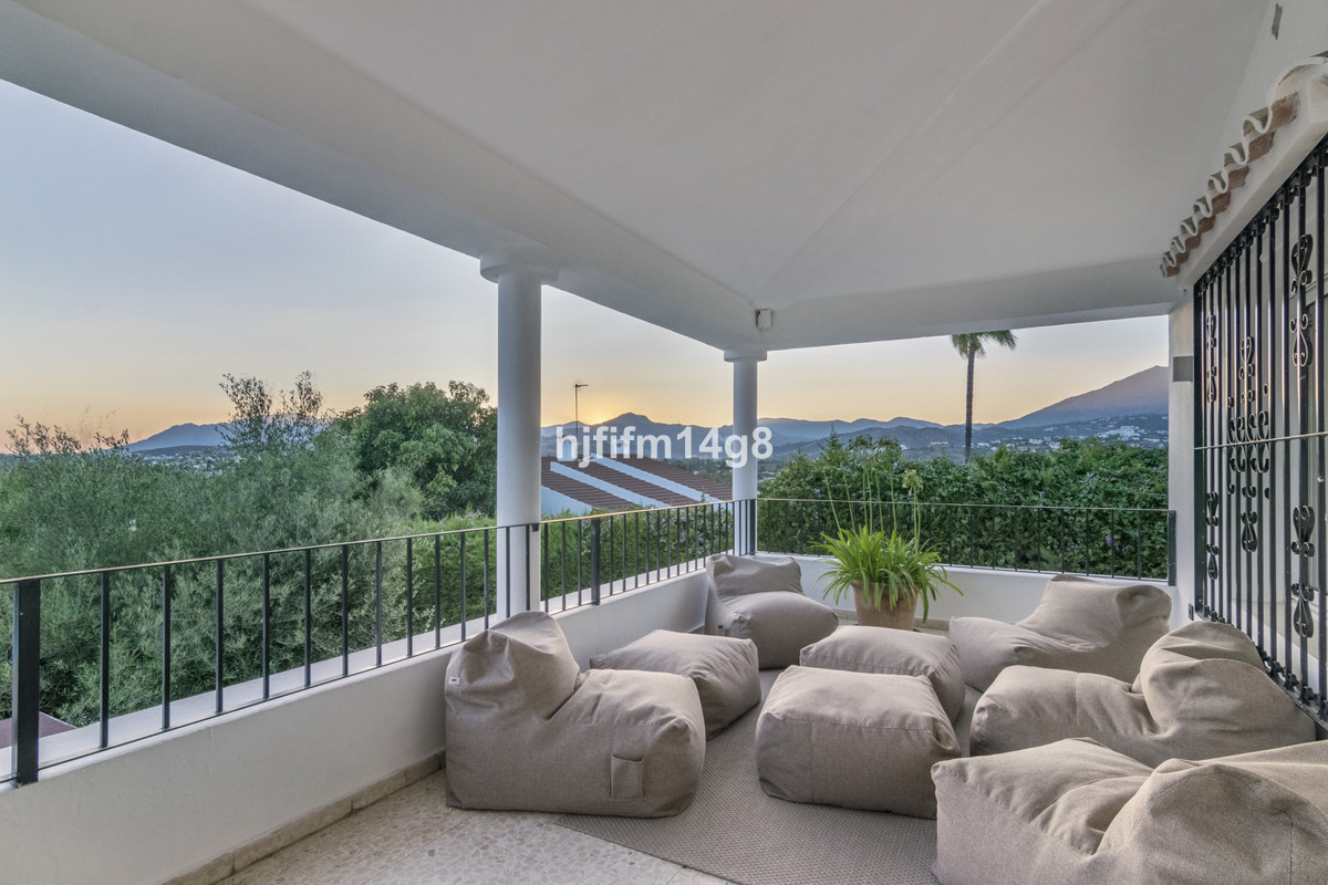 7 Bed Townhouse for sale in San Pedro De Alcántara Costa Del Sol, Málaga, Spain