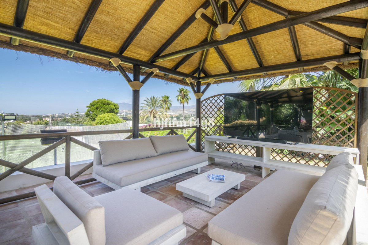 7 Bed Townhouse for sale in San Pedro De Alcántara Costa Del Sol, Málaga, Spain