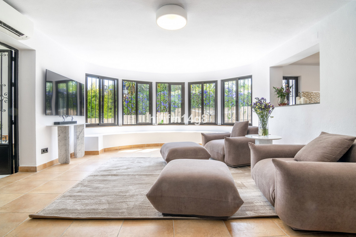 7 Bed Townhouse for sale in San Pedro De Alcántara Costa Del Sol, Málaga, Spain