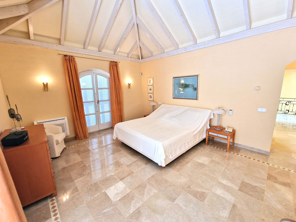 Se vende Villa - Chalet de 3 dormitorios en Costa Del Sol, Málaga, España
