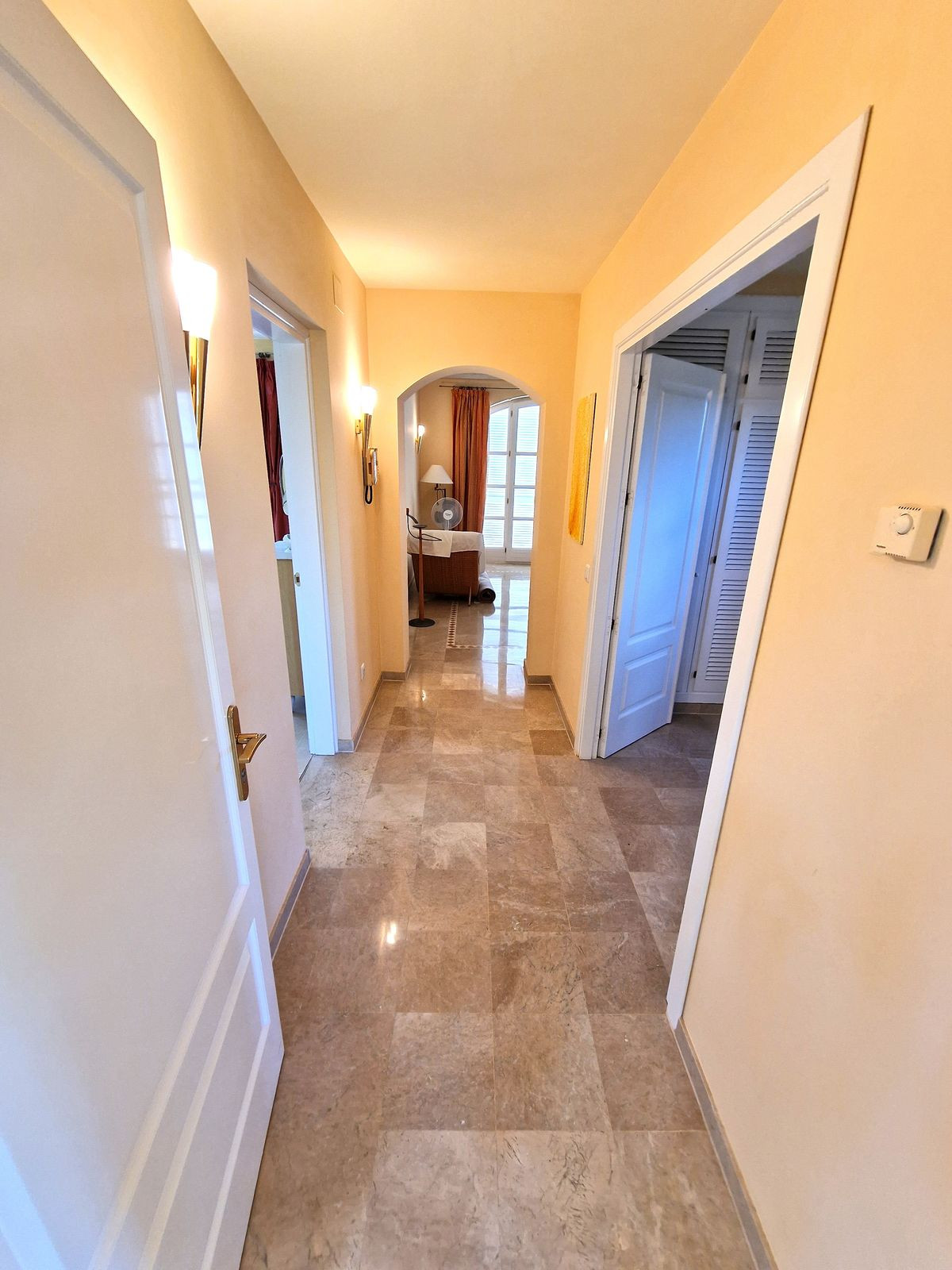 Se vende Villa - Chalet de 3 dormitorios en Costa Del Sol, Málaga, España