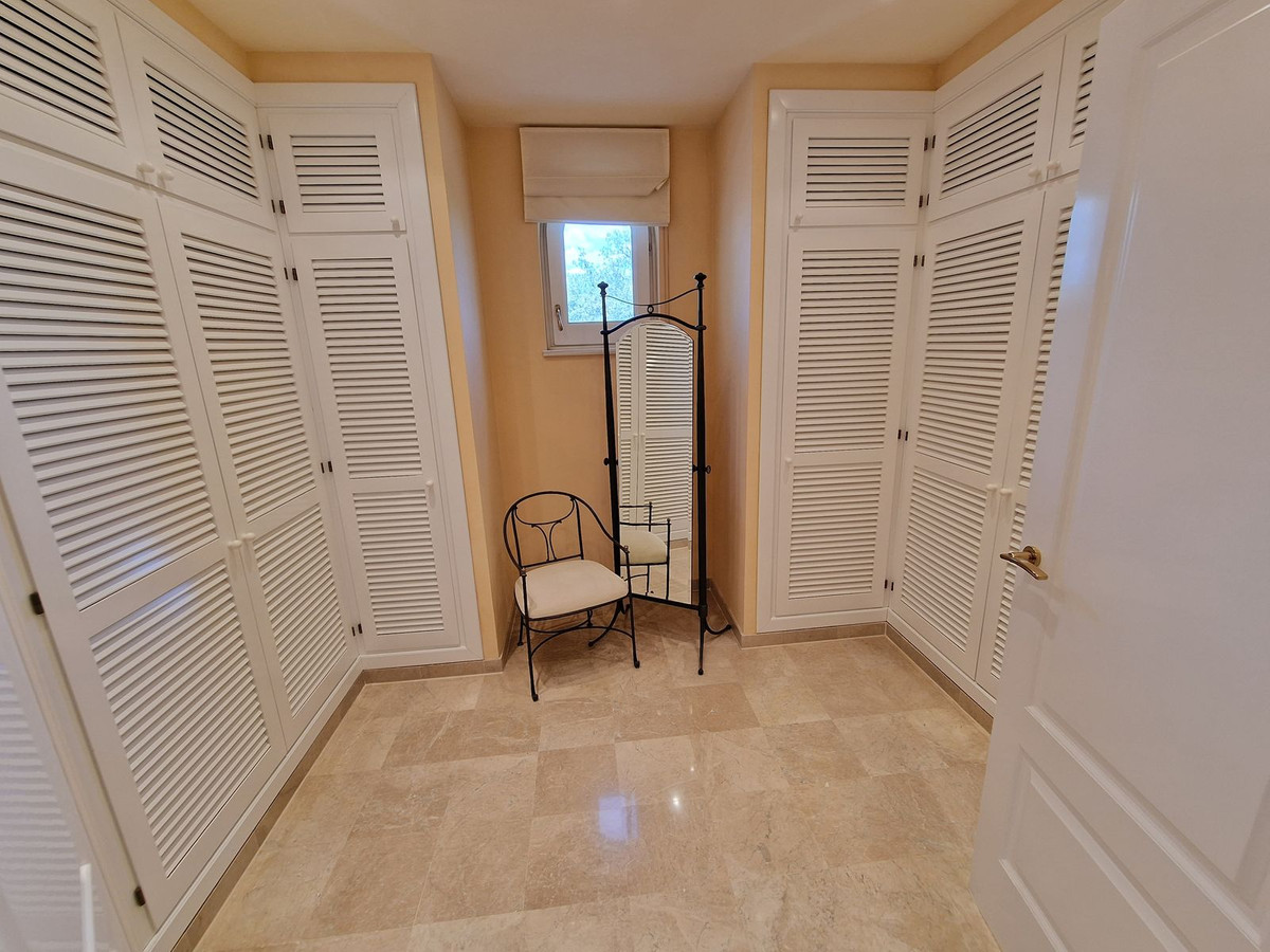 Se vende Villa - Chalet de 3 dormitorios en Costa Del Sol, Málaga, España