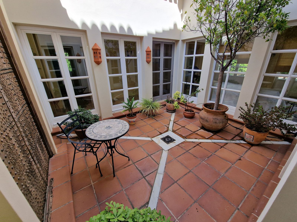 Se vende Villa - Chalet de 3 dormitorios en Costa Del Sol, Málaga, España