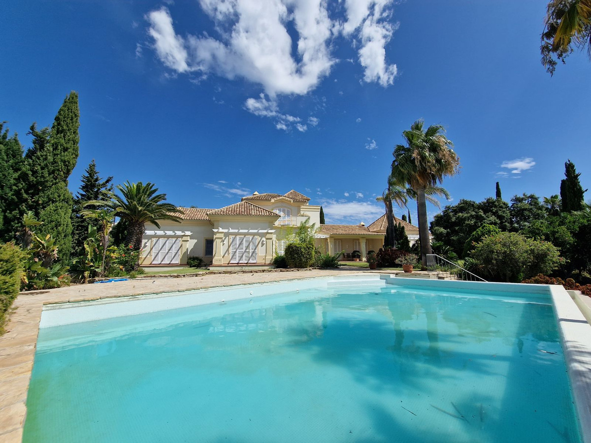 Se vende Villa - Chalet de 3 dormitorios en Costa Del Sol, Málaga, España