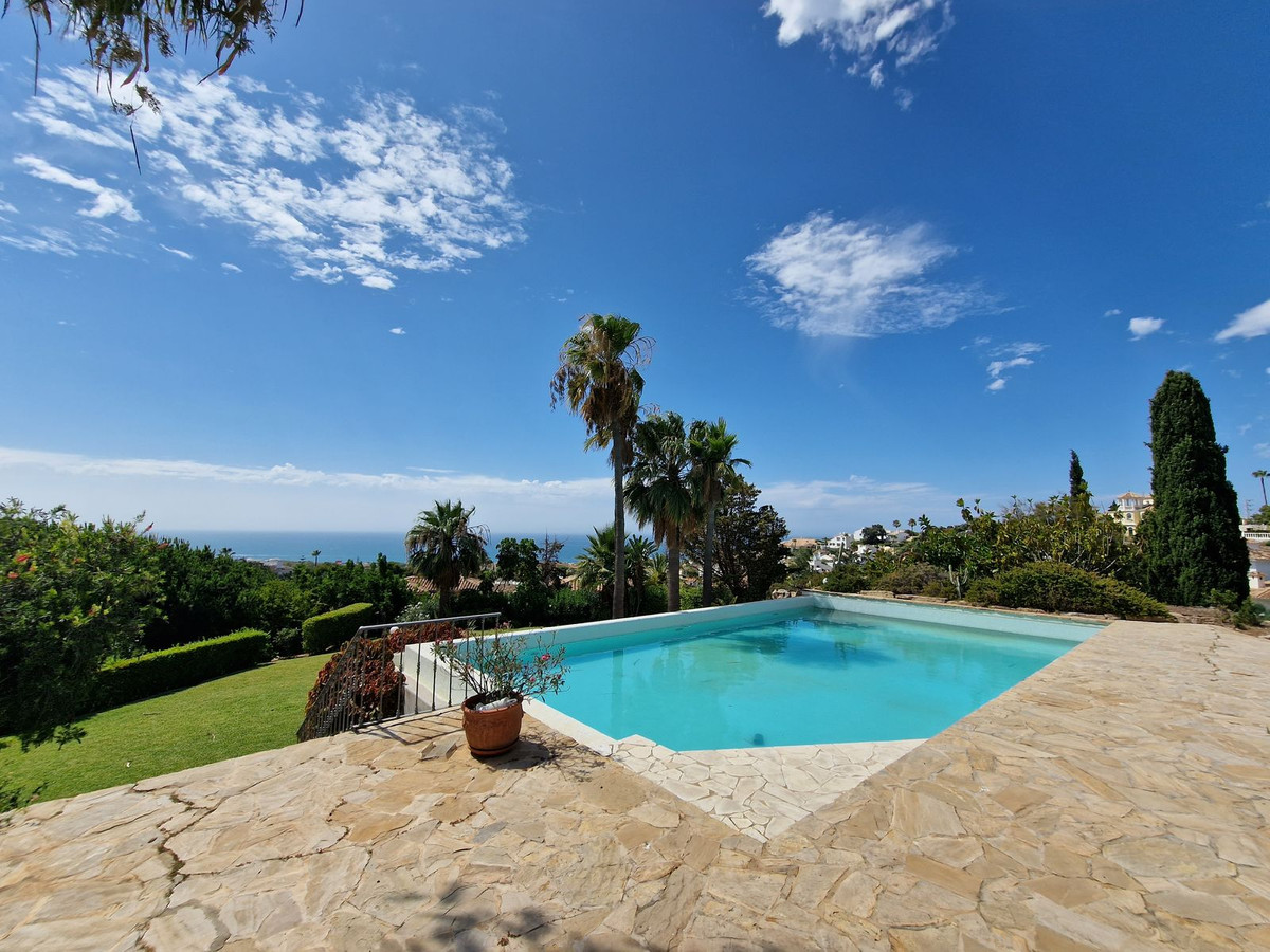 Se vende Villa - Chalet de 3 dormitorios en Costa Del Sol, Málaga, España
