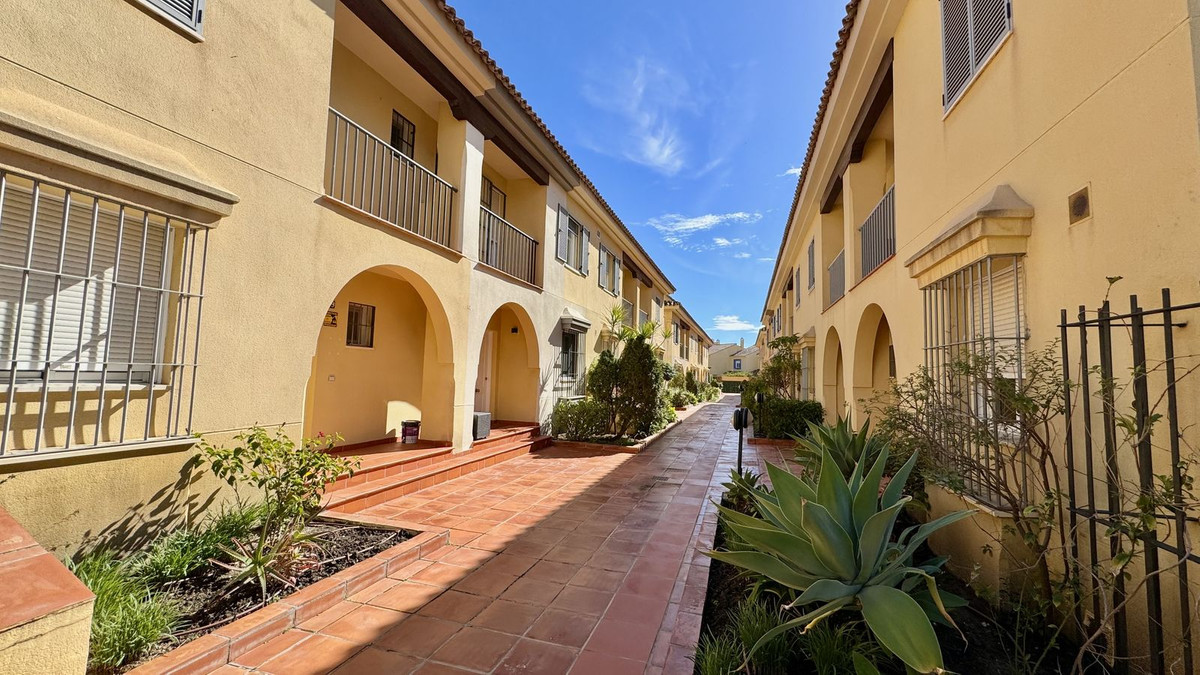 4 Bed Townhouse for sale in Puerto Banús Costa Del Sol, Málaga, Spain