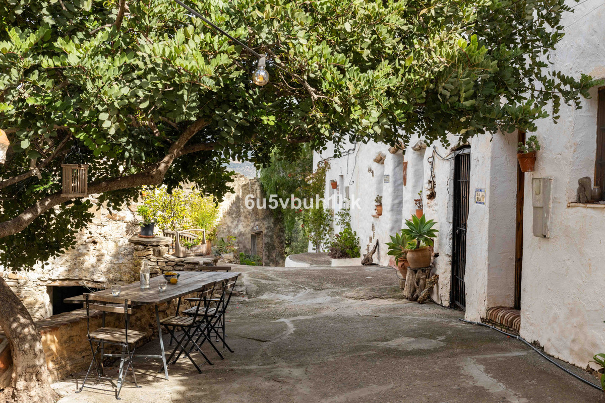 Se vende Adosada de 31 dormitorios en Costa Del Sol East, Málaga, España