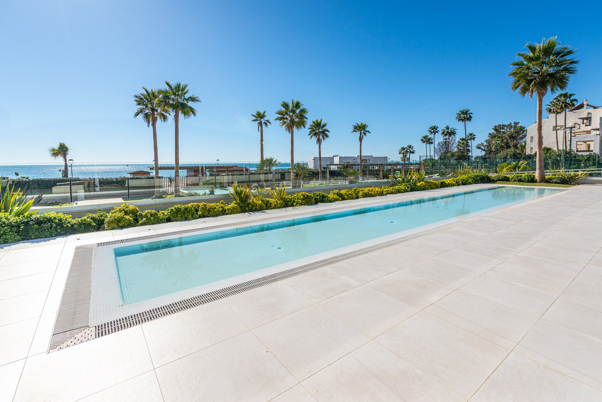 3 Bed Apartment for sale in Estepona Costa Del Sol, Málaga, Spain