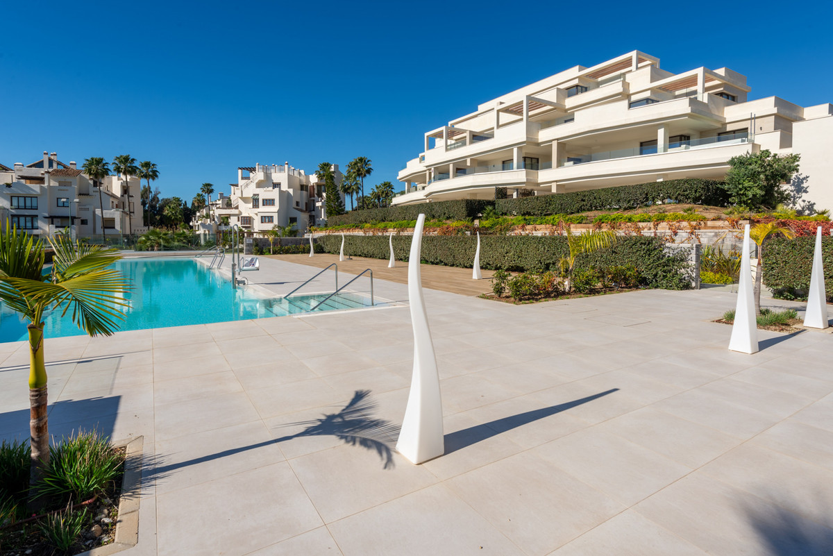 3 Bed Apartment for sale in Estepona Costa Del Sol, Málaga, Spain