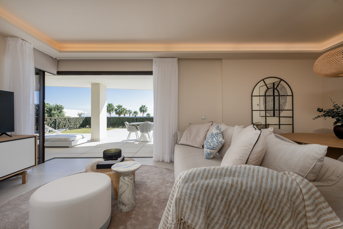 3 Bed Apartment for sale in Estepona Costa Del Sol, Málaga, Spain