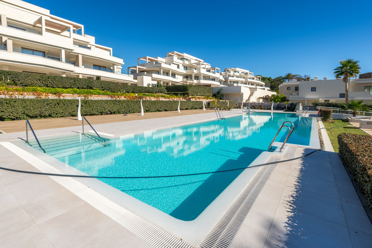 3 Bed Apartment for sale in Estepona Costa Del Sol, Málaga, Spain