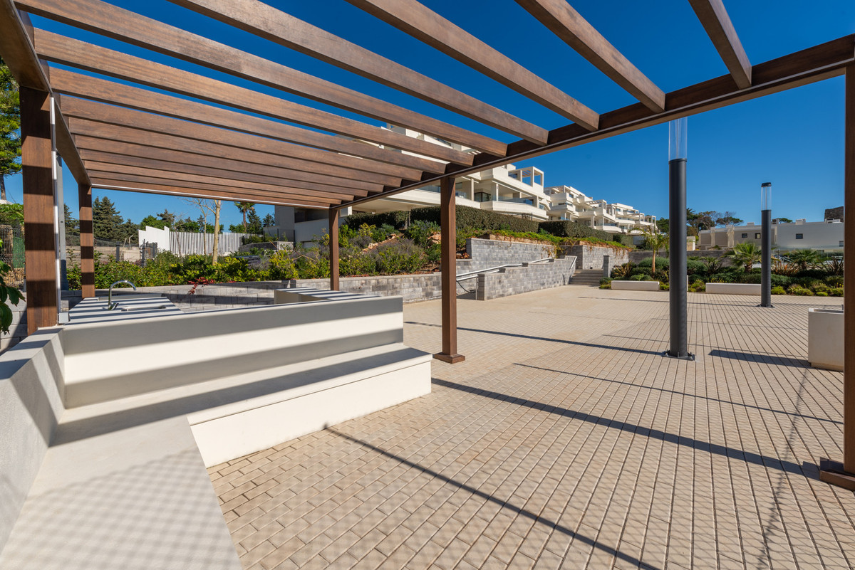 3 Bed Apartment for sale in Estepona Costa Del Sol, Málaga, Spain