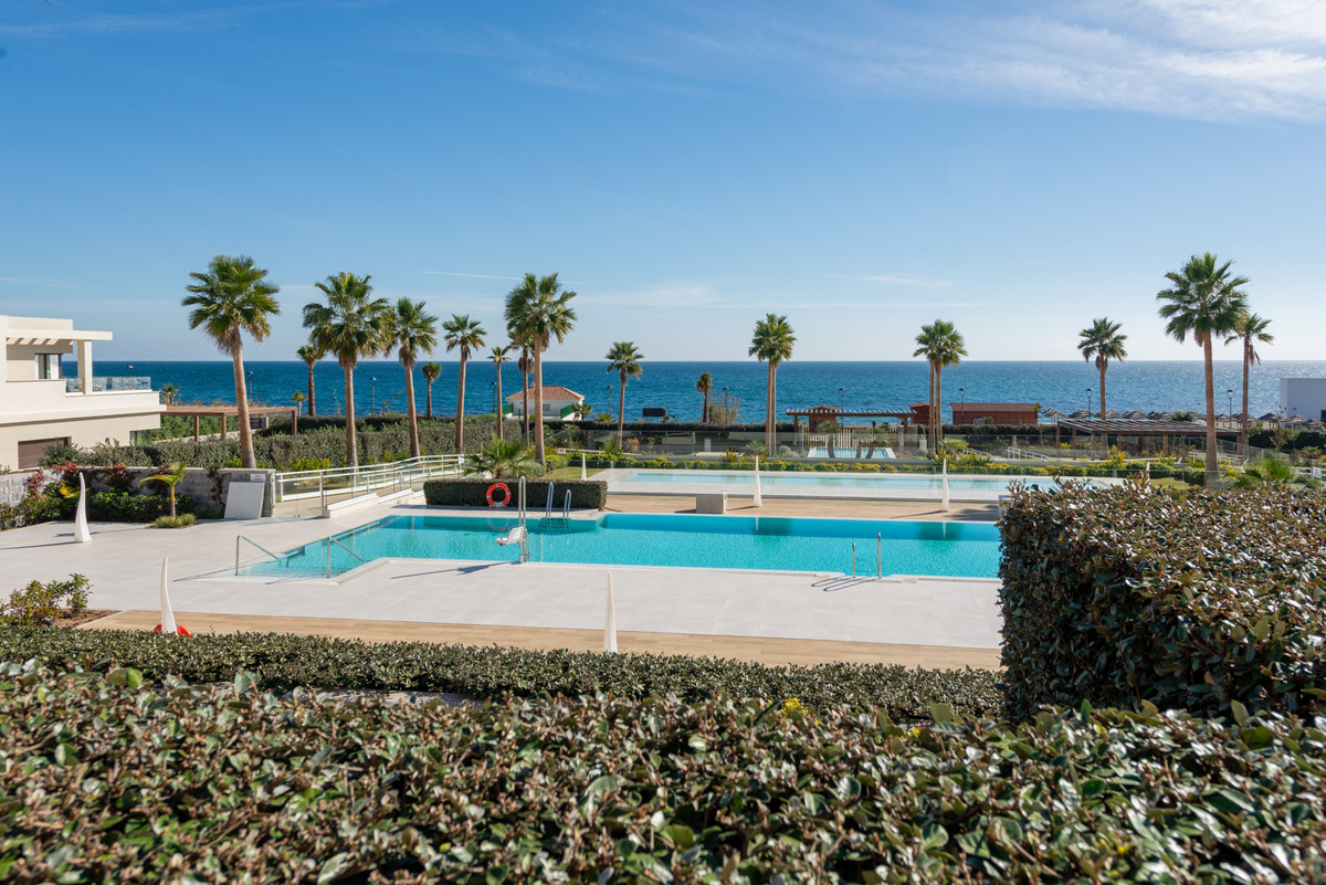 3 Bed Apartment for sale in Estepona Costa Del Sol, Málaga, Spain