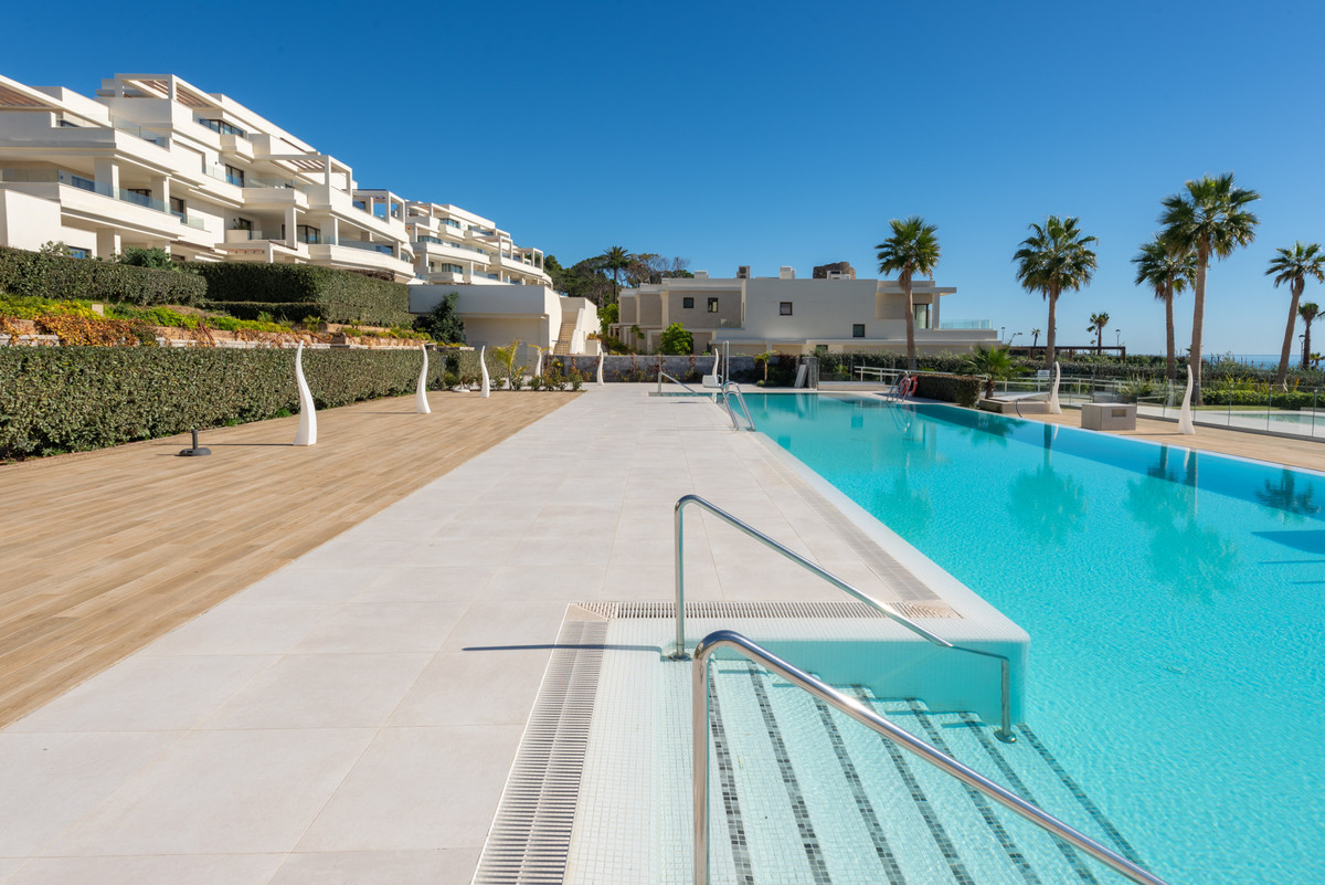 3 Bed Apartment for sale in Estepona Costa Del Sol, Málaga, Spain