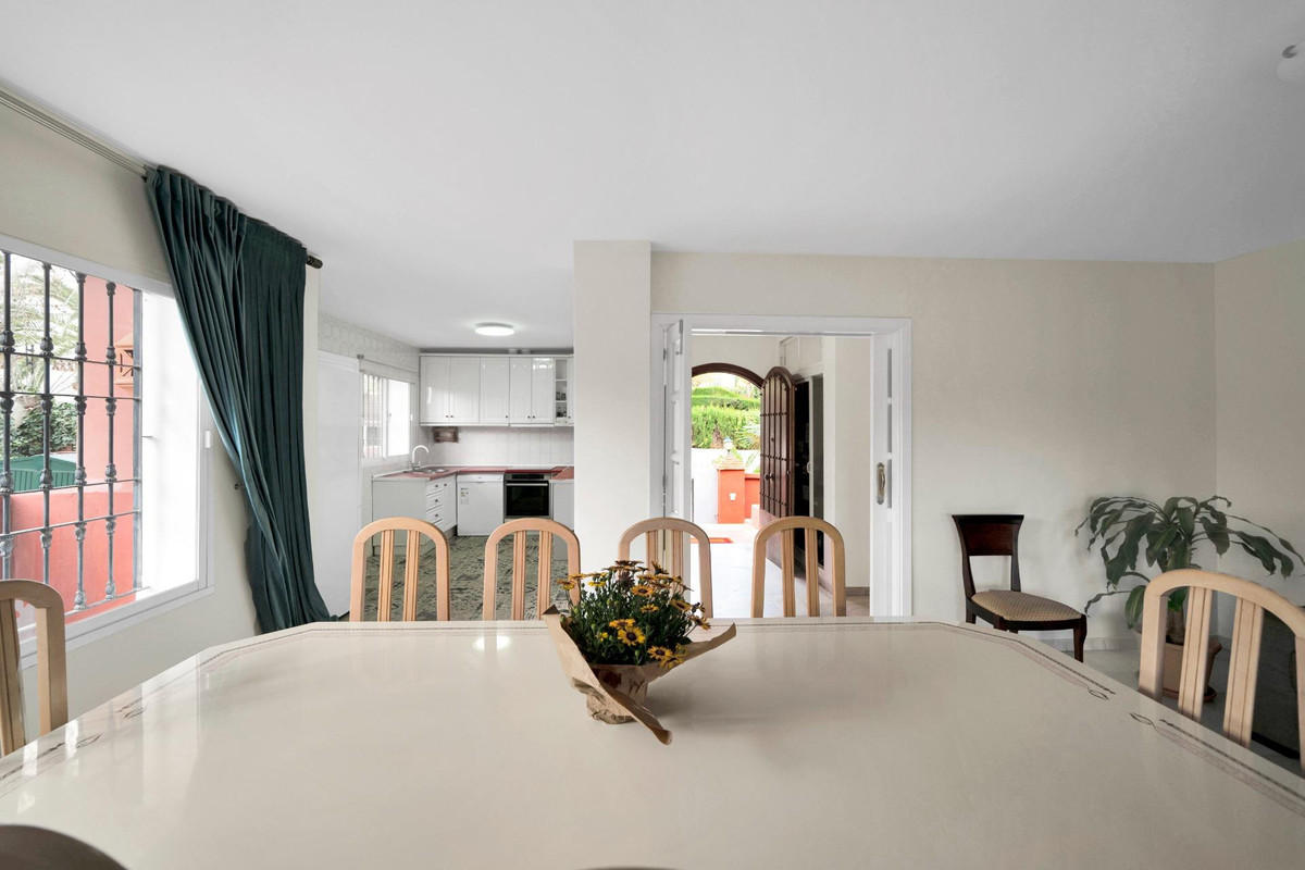 5 Bed Townhouse for sale in Elviria Costa Del Sol, Málaga, Spain