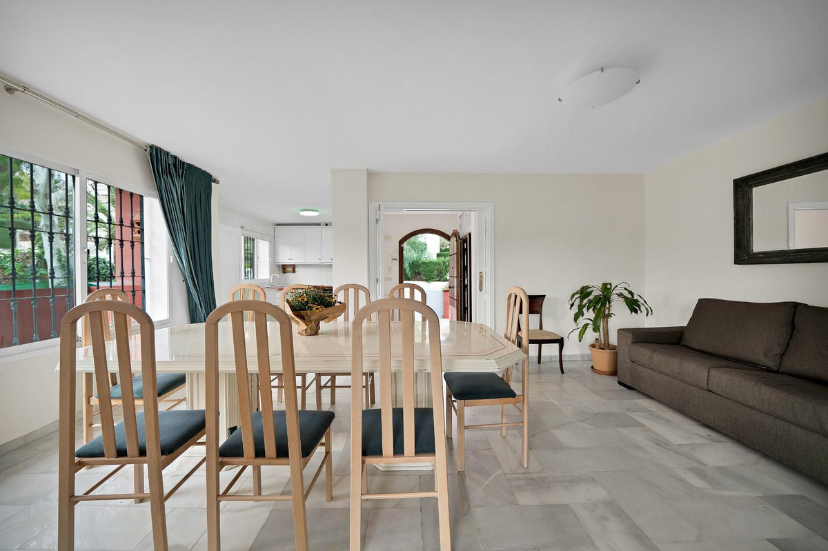 5 Bed Townhouse for sale in Elviria Costa Del Sol, Málaga, Spain