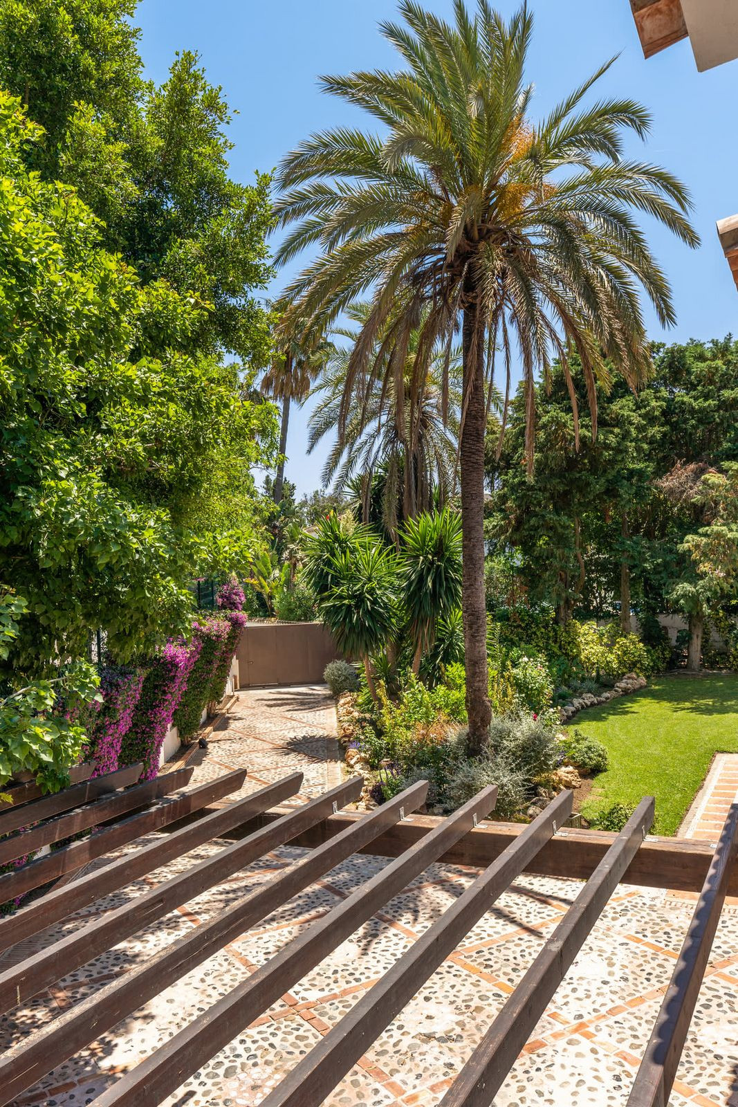 Se vende Villa - Chalet de 4 dormitorios en Costa Del Sol, Málaga, España