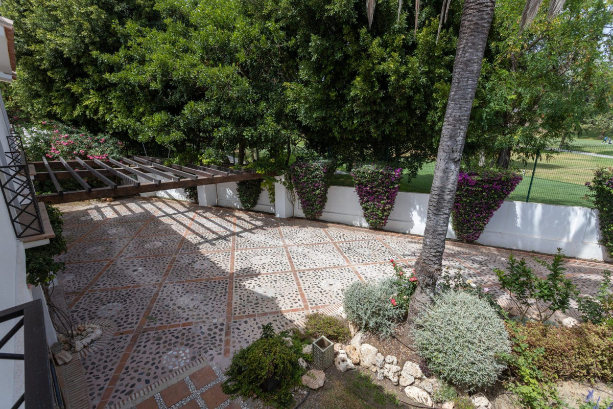 Se vende Villa - Chalet de 4 dormitorios en Costa Del Sol, Málaga, España